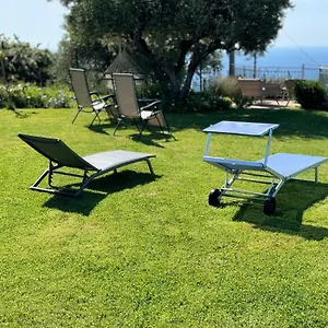 Casa Vista Mare - Superb Garden And Parking Included Casa vacanze